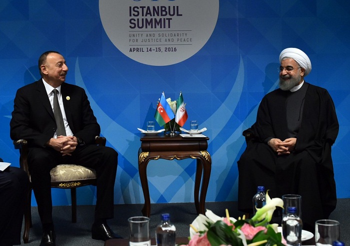  Ilham Aliyev s’est entretenu avec son homologue iranien Hassan Rohani à Istanbul